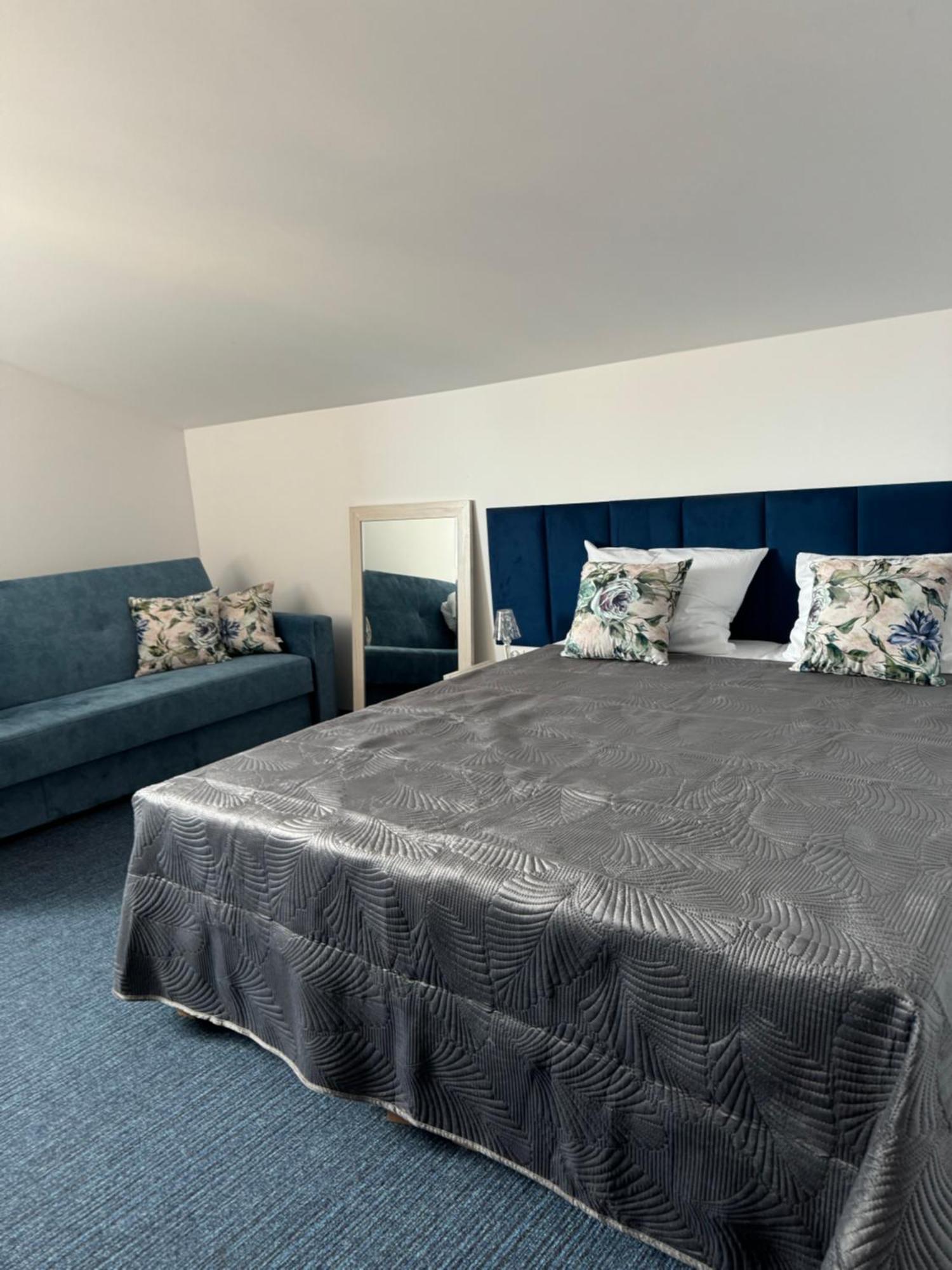 Apartamenty III Teligi Миелно Екстериор снимка